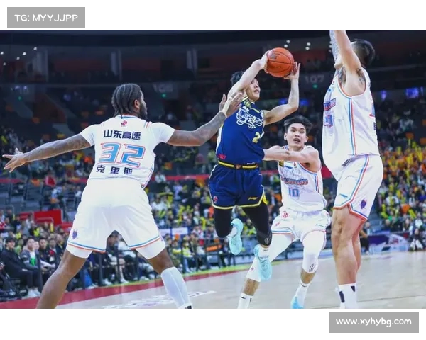 山东男篮19分大胜背后的关键因素分析与比赛亮点解析